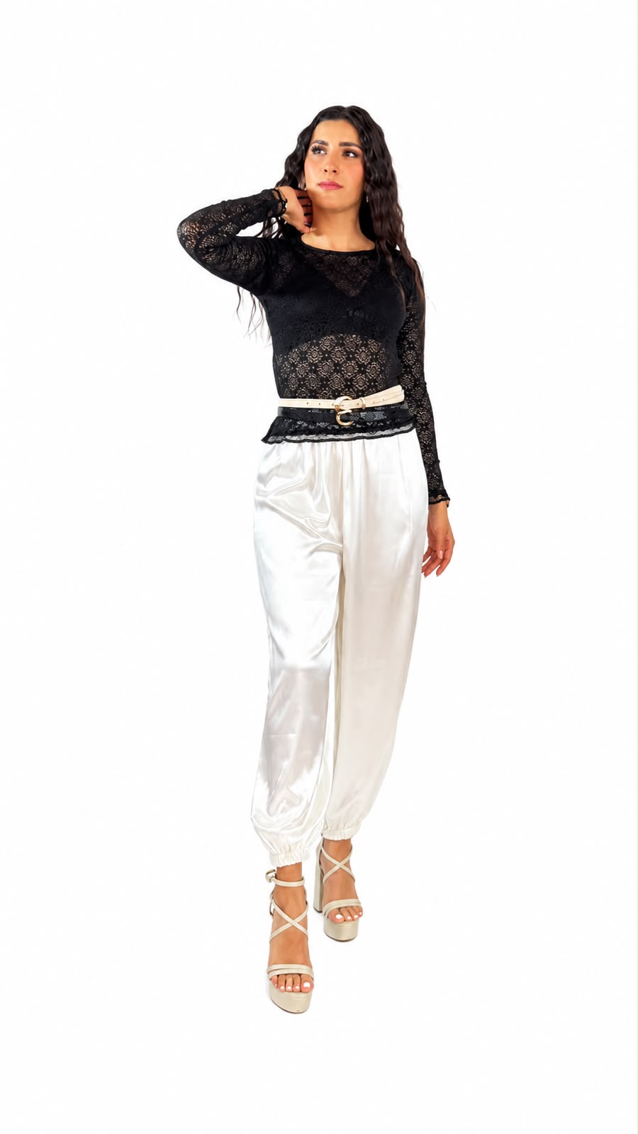 BLUSA ENCAJE M/LARGA