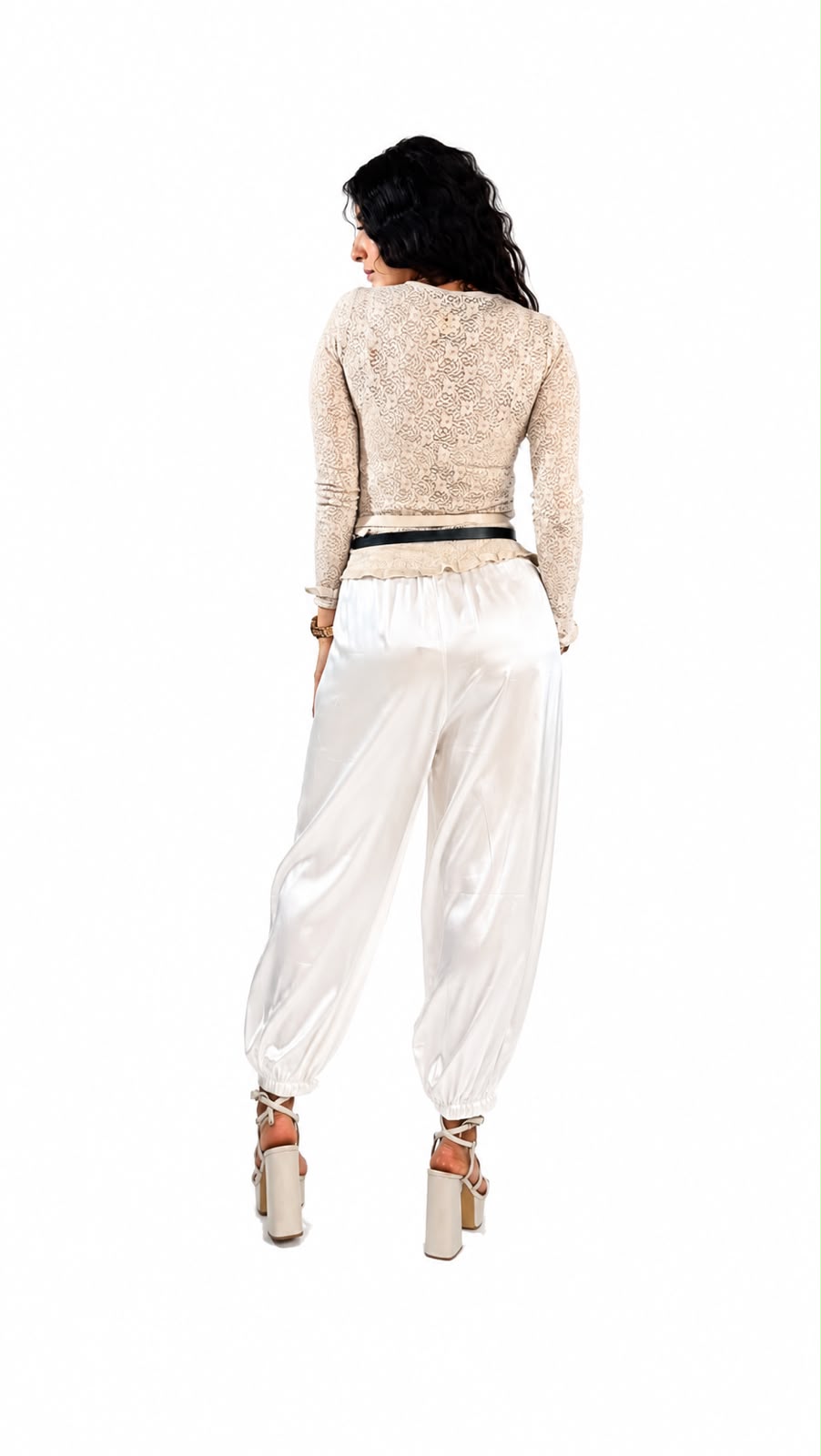 BLUSA ENCAJE M/LARGA