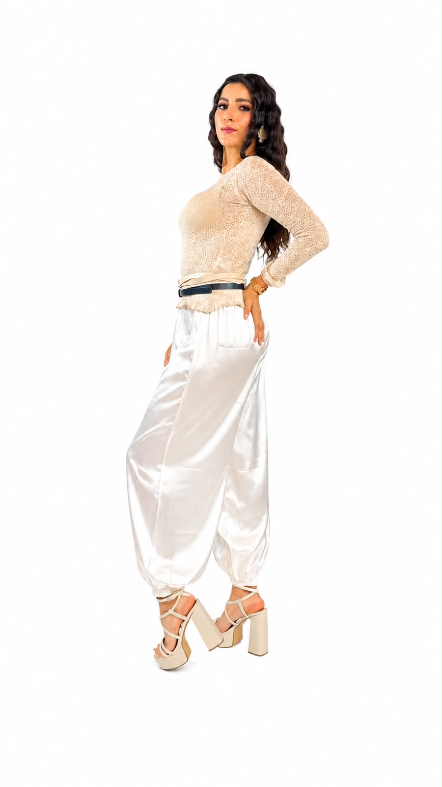 BLUSA ENCAJE M/LARGA