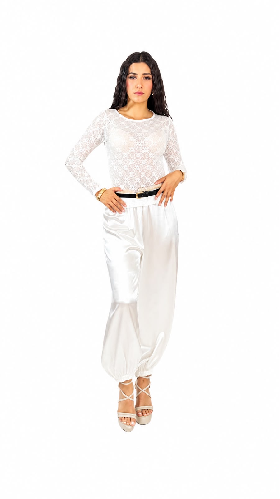 BLUSA ENCAJE M/LARGA