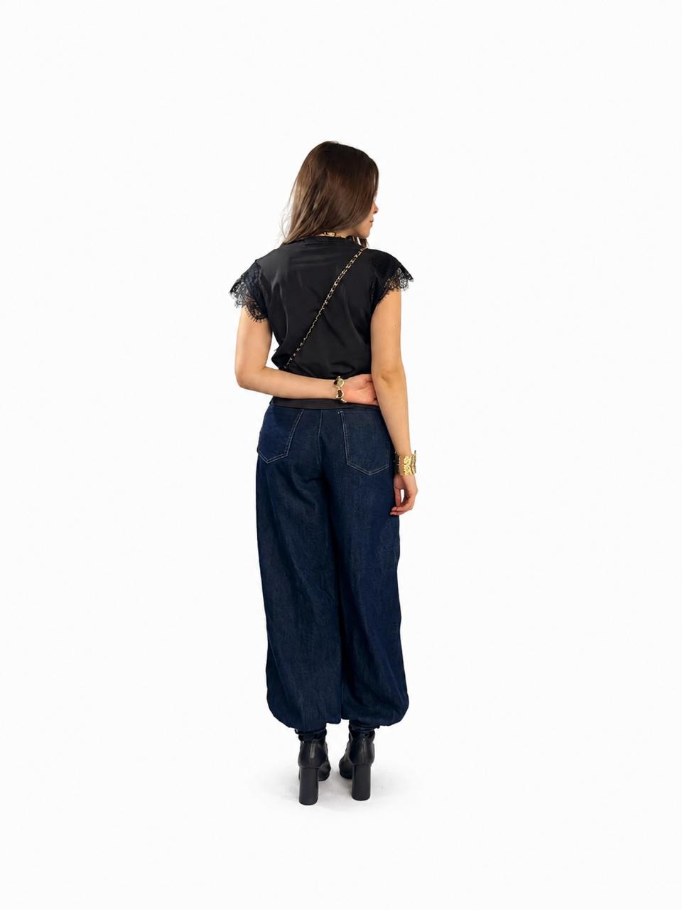 BLUSA ENCAJE TIRA