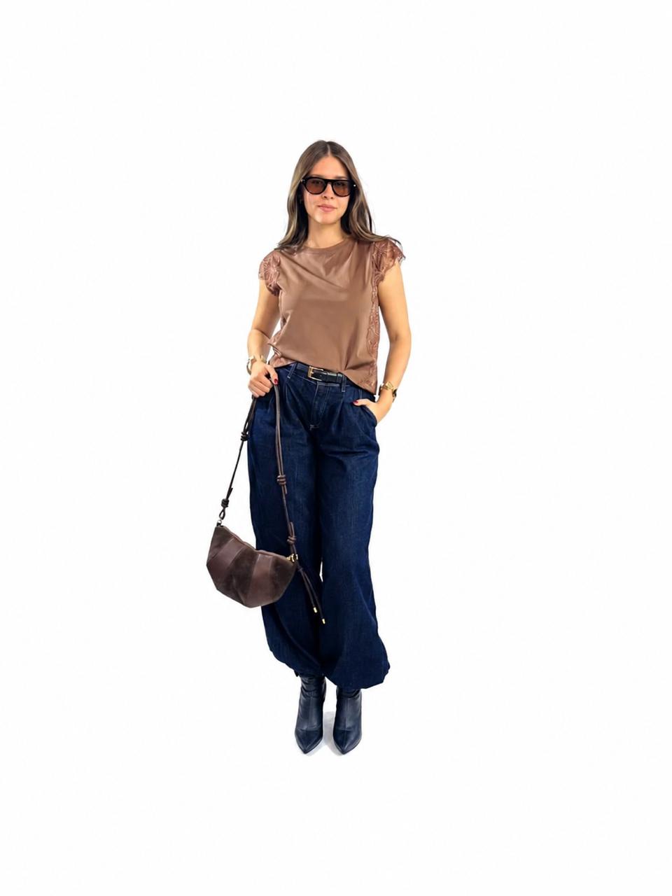 BLUSA ENCAJE TIRA