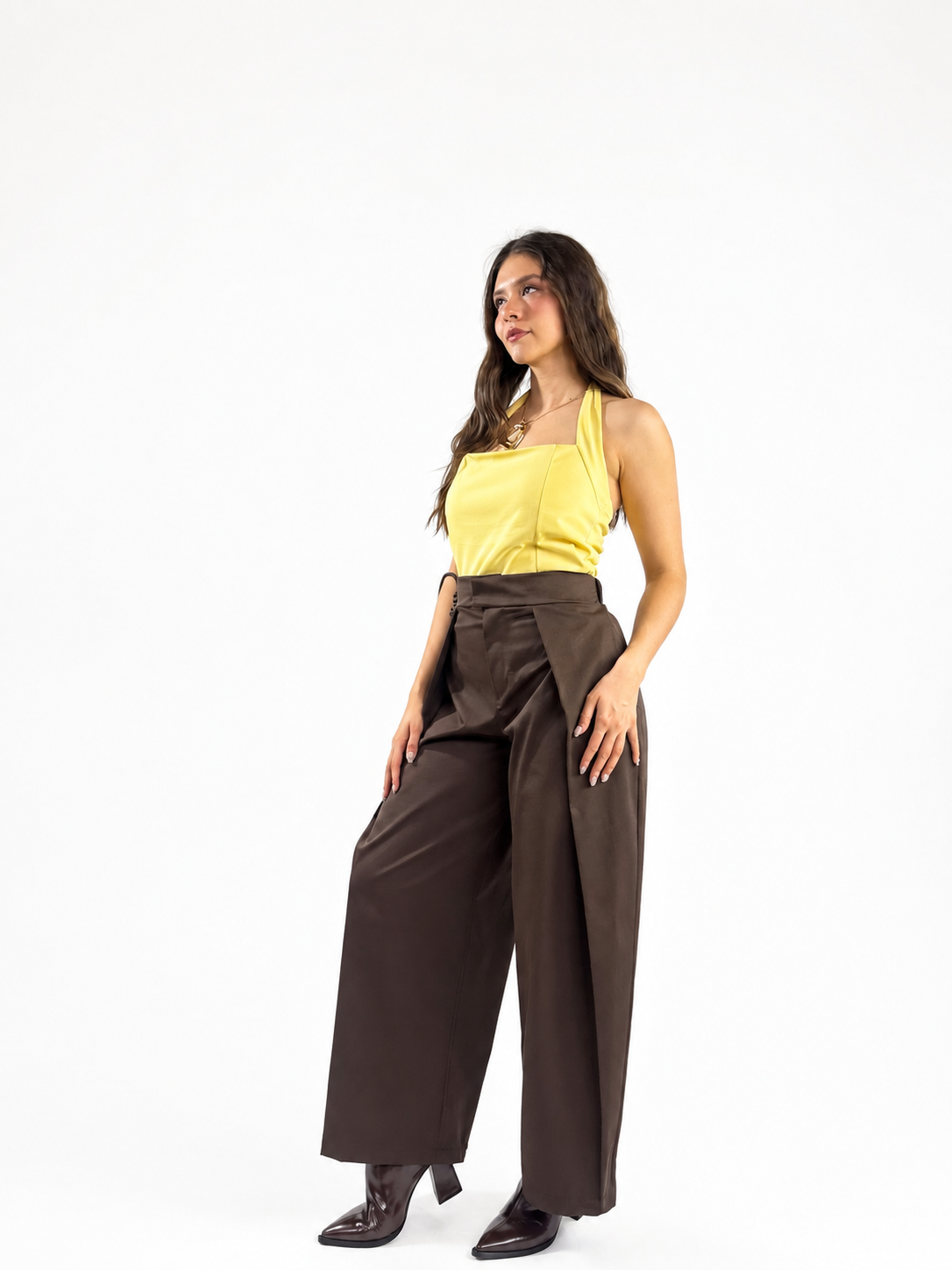 BLUSA CON AMARRE