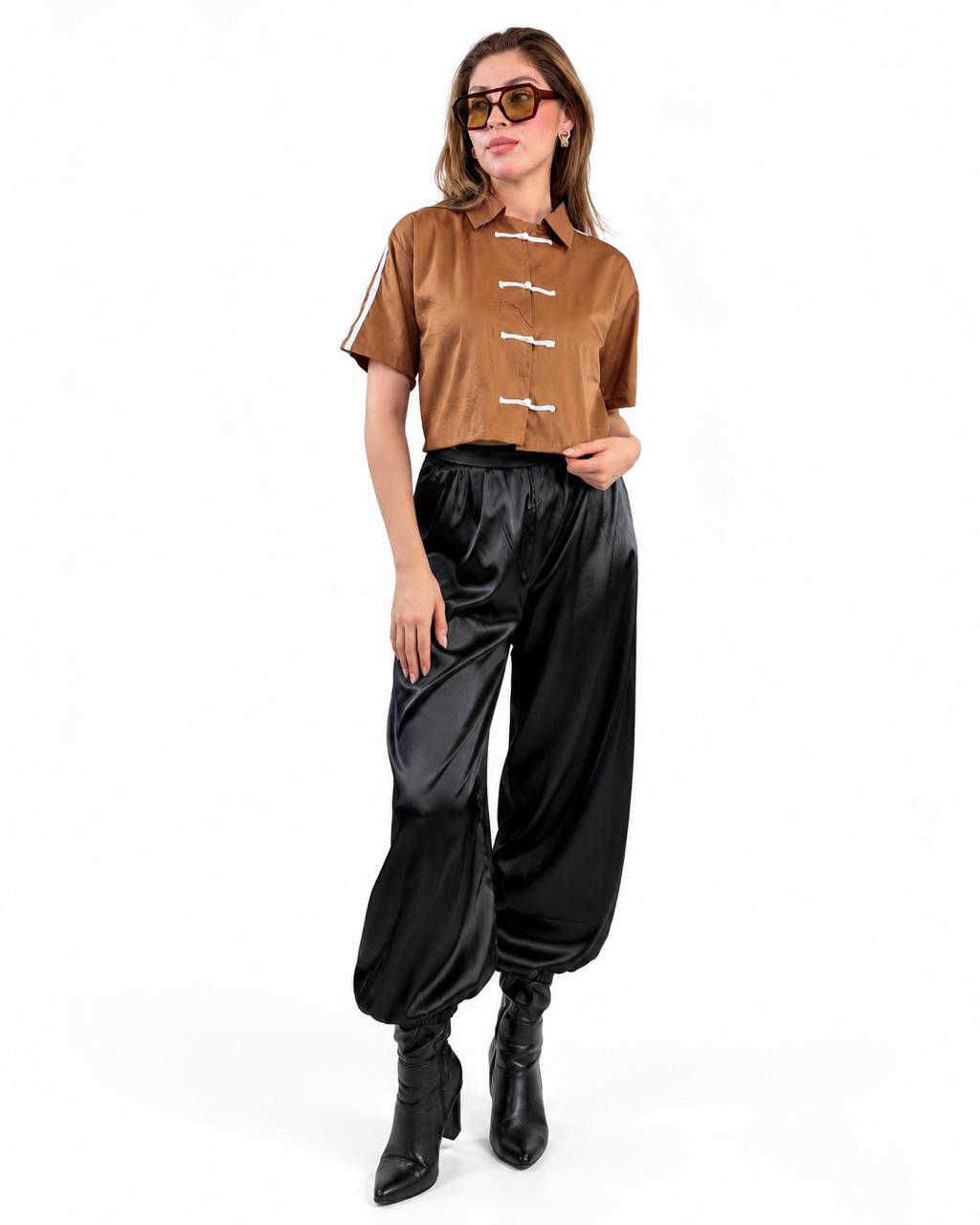 CAMISA CON VIVOS MANGA CORTA