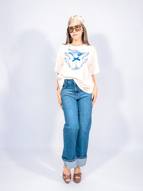 BLUSA ESTAMPADA CON DISEÑO DE MARTINI CON SARDINAS