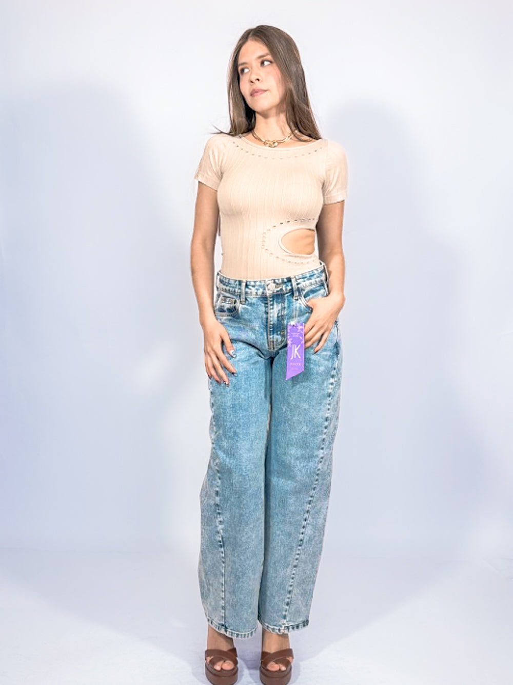 PANTI CON DISEÑO ABIERTO A UN COSTADO DISEÑO CANALES CON ORIFICIOS