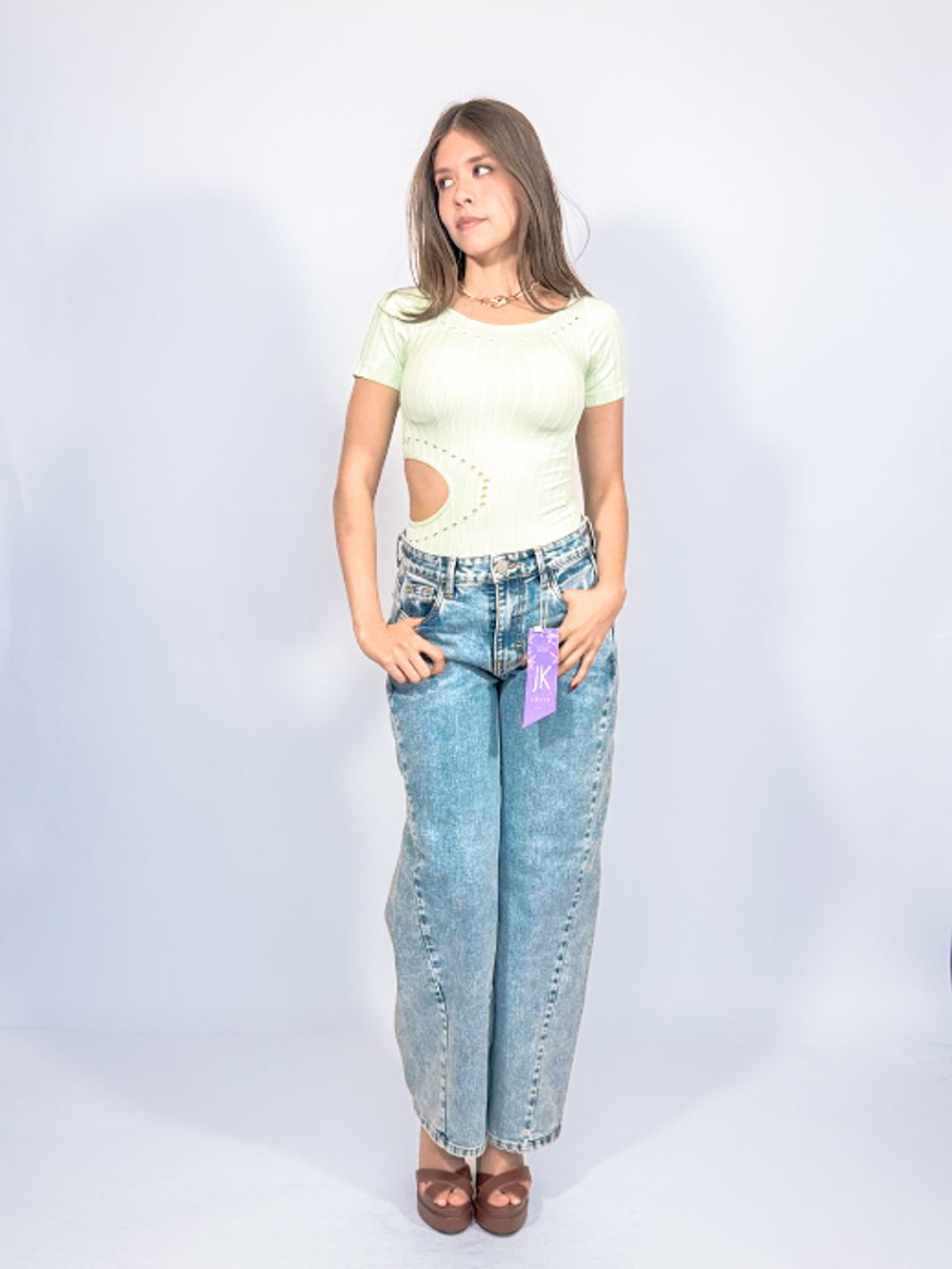 PANTI CON DISEÑO ABIERTO A UN COSTADO DISEÑO CANALES CON ORIFICIOS
