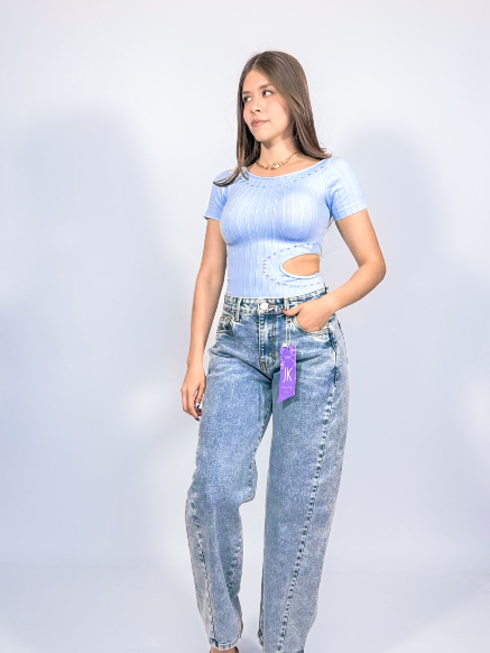PANTI CON DISEÑO ABIERTO A UN COSTADO DISEÑO CANALES CON ORIFICIOS