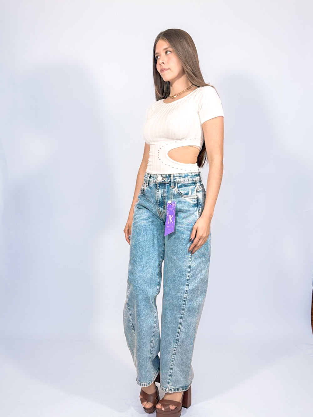 PANTI CON DISEÑO ABIERTO A UN COSTADO DISEÑO CANALES CON ORIFICIOS