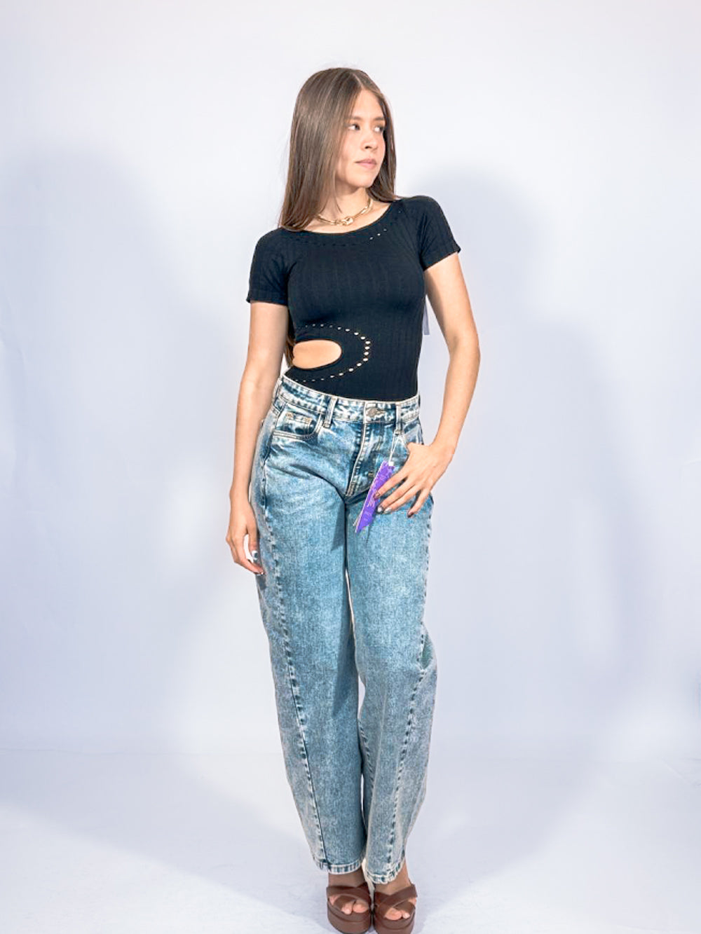 PANTI CON DISEÑO ABIERTO A UN COSTADO DISEÑO CANALES CON ORIFICIOS