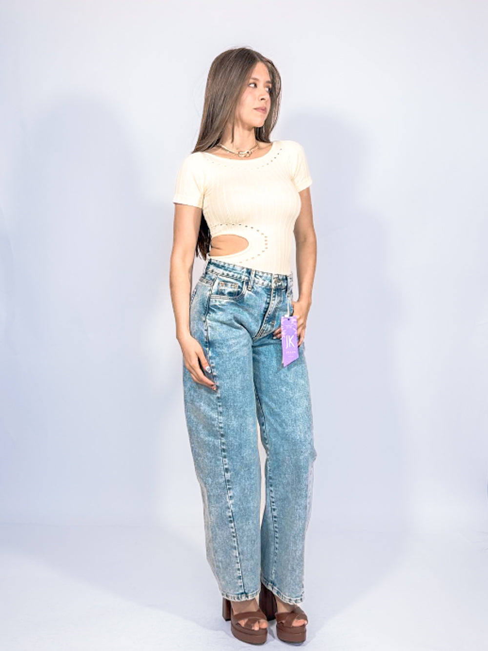 PANTI CON DISEÑO ABIERTO A UN COSTADO DISEÑO CANALES CON ORIFICIOS