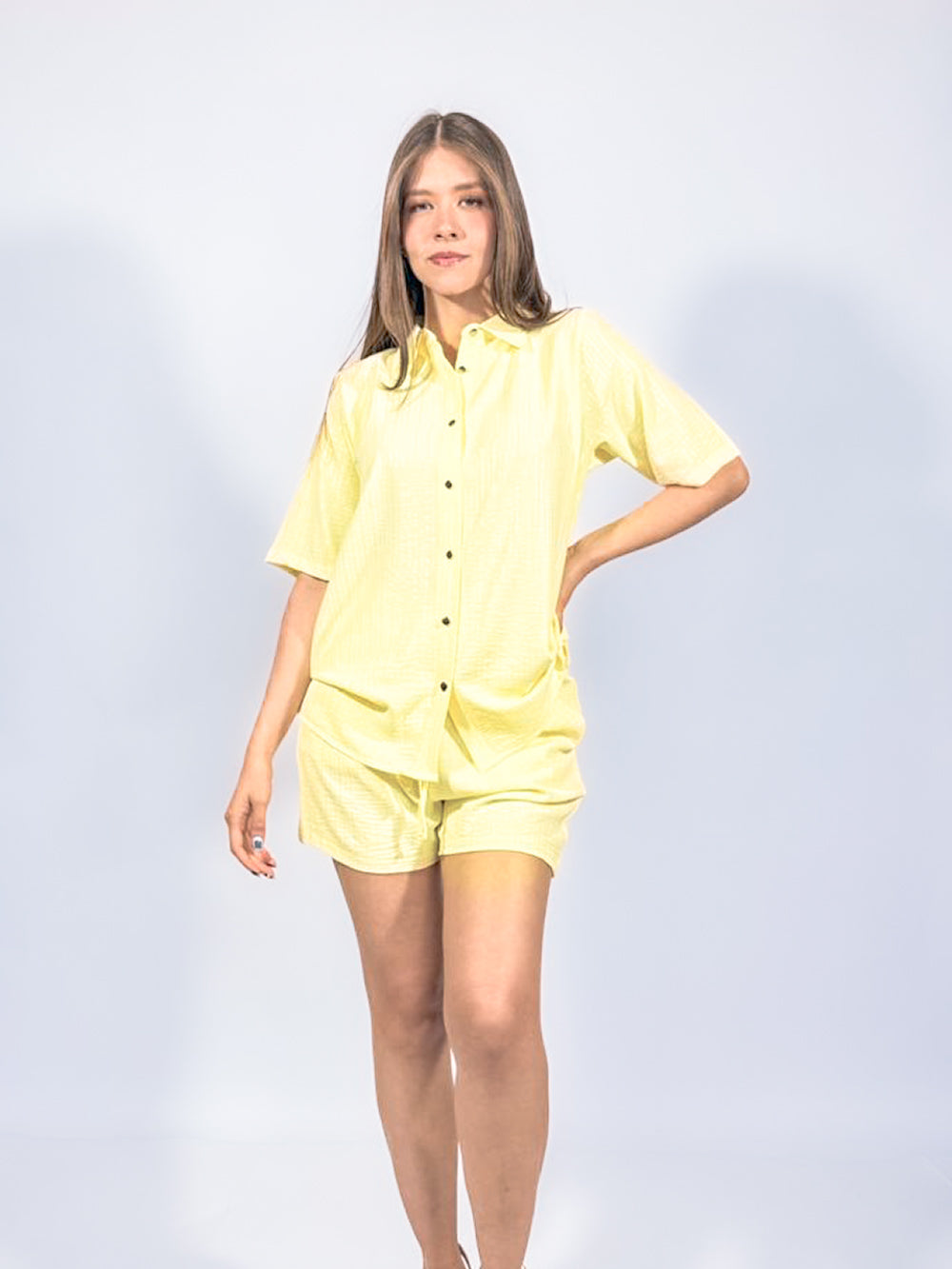 SET DOS PIEZAS CAMISA MANGA CORTA Y SHORT